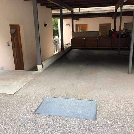 Gemuetliche Ferienwohnung Mit Garten ビアスカ エクステリア 写真