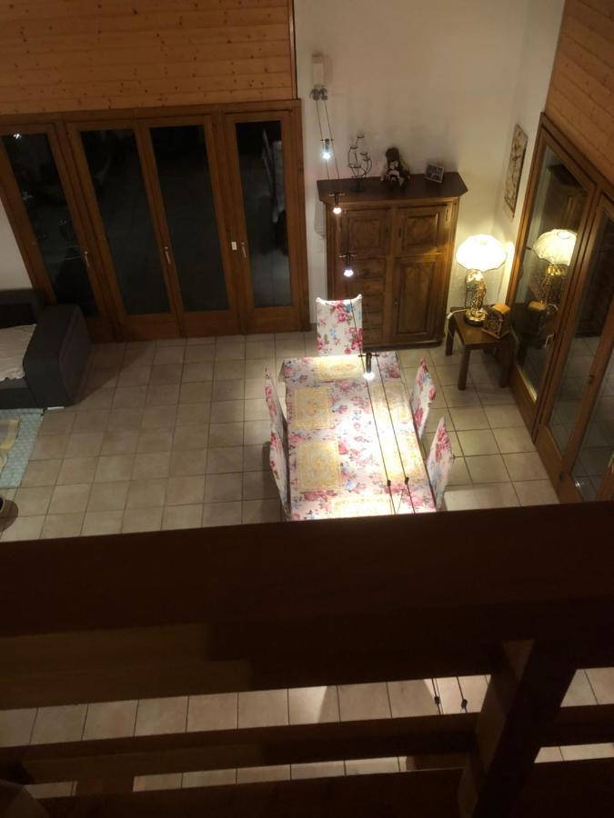 Gemuetliche Ferienwohnung Mit Garten ビアスカ エクステリア 写真